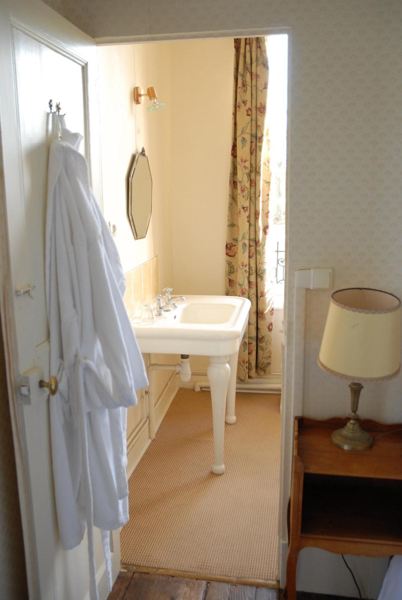 Chambres D'Hotes Chateau De La Puisaye Βερνέιγ-συρ-Αβρ Εξωτερικό φωτογραφία