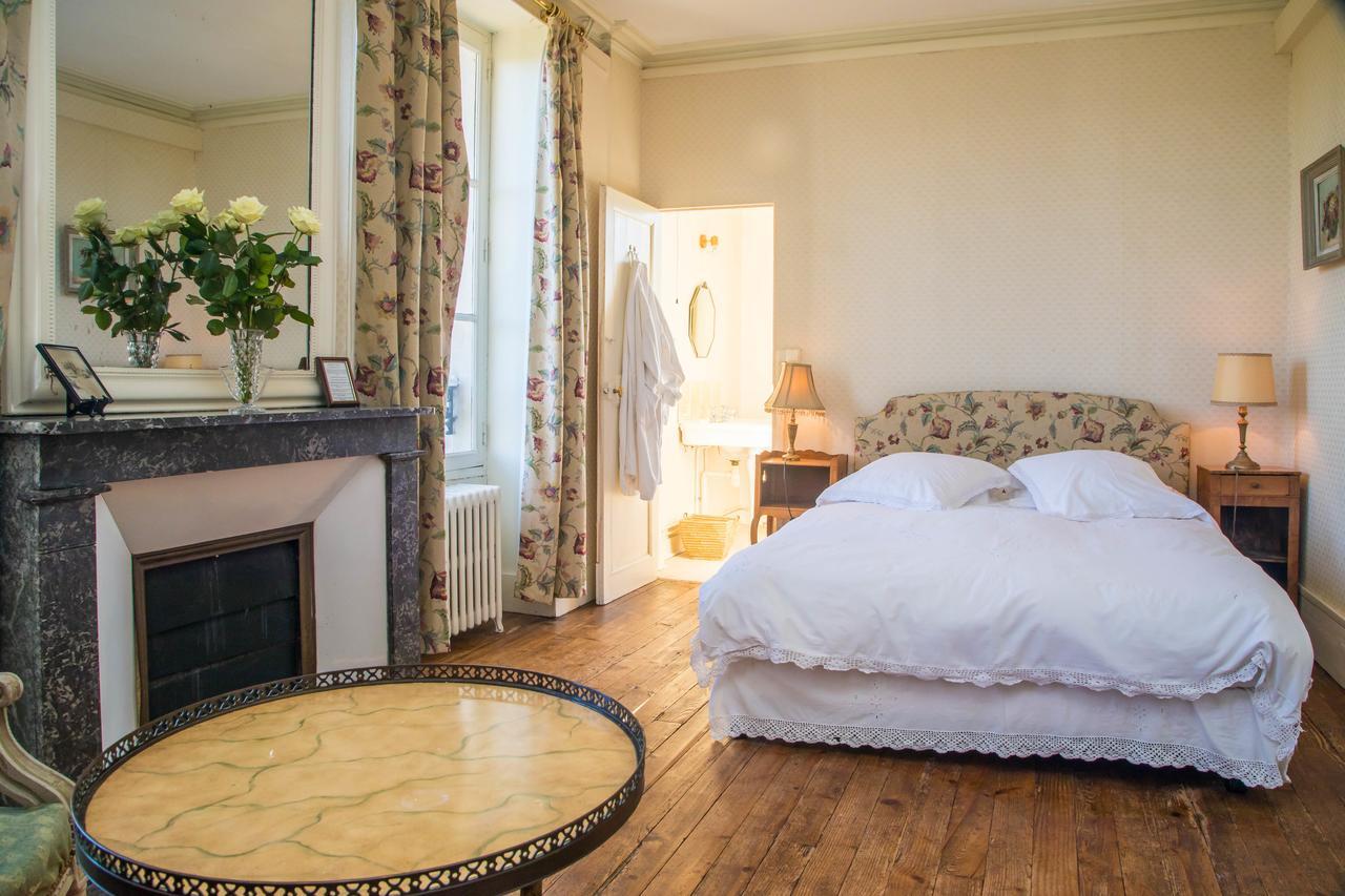 Chambres D'Hotes Chateau De La Puisaye Βερνέιγ-συρ-Αβρ Εξωτερικό φωτογραφία