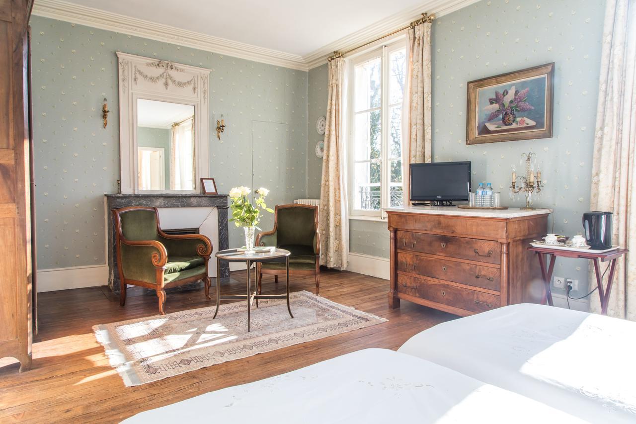 Chambres D'Hotes Chateau De La Puisaye Βερνέιγ-συρ-Αβρ Εξωτερικό φωτογραφία