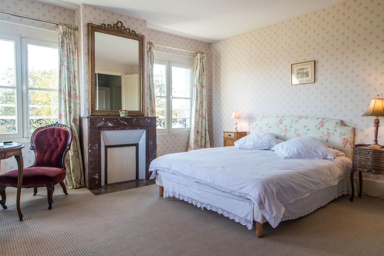 Chambres D'Hotes Chateau De La Puisaye Βερνέιγ-συρ-Αβρ Εξωτερικό φωτογραφία